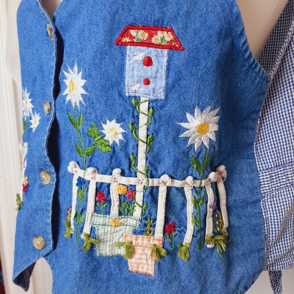 Casey and max garden vest size medium - Picture 7 of 8